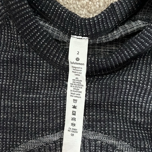 Lululemon Athletic Top - Picture 3 of 3